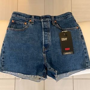 NWT Levi’s shorts